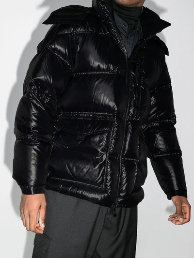 Shop Moncler Genius Gefütterte 'tethys' Jacke In Lackoptik In Schwarz