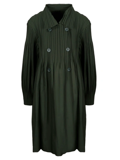 Shop Issey Miyake Pleated Coat In Green