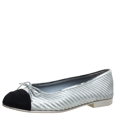 Chanel CC Silver Leather Ballerina Flats - Size 38 ○ Labellov ○ Buy and  Sell Authentic Luxury