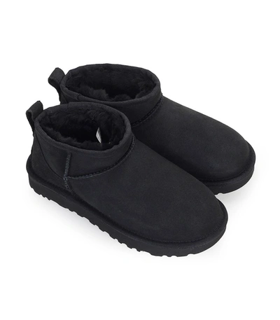 Ugg Round-headed Flat-bottomed Short Boots In Black