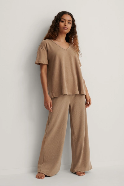 Shop Trendyol V-neck Pyjamas Set Brown In Beige