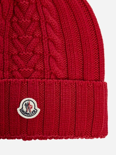 Shop Moncler Berretto In Lana Con Patch-logo