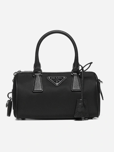 Shop Prada Borsa Re-edition 2005 In Nylon E Pelle Saffiano