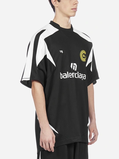 Shop Balenciaga T-shirt Soccer Con Logo