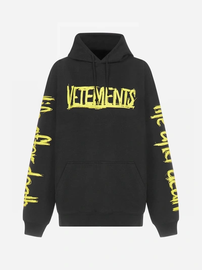 Shop Vetements Felpa World Tour Oversize In Cotone Con Cappuccio