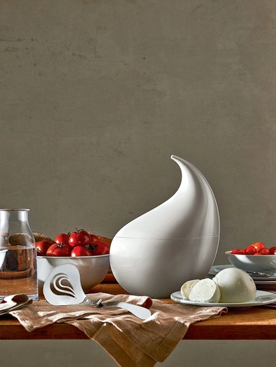 Shop Alessi Nunziatella Mozzarella Set (29cm) In White