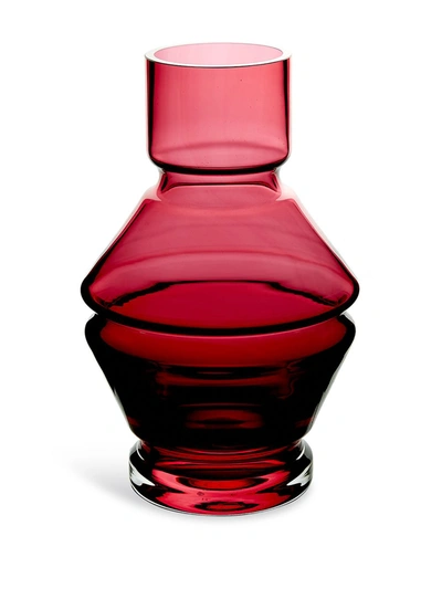 Shop Raawi Relæ Glass Vase (26cm) In Red
