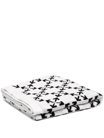 Shop Off-white Arrows Pattern Towel In Black
