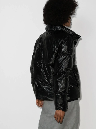 Shop Rains Kastige Daunenjacke In Schwarz