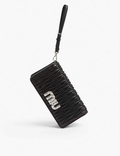 Shop Miu Miu Matelassé Leather Wallet-on-chain In Black