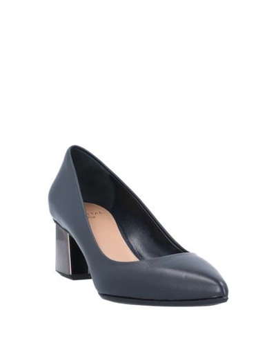 Shop Chantal Pump In Dark Blue