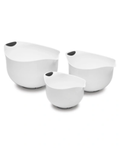 Shop Cuisinart Set Of 3 Mixing Bowls In White