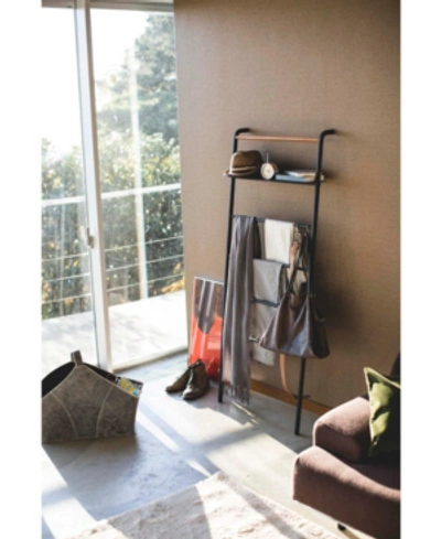 Yamazaki Tower Leaning Ladder With Shelf In Black