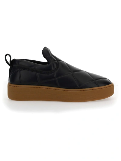 Shop Bottega Veneta Sneakers In Black/rubberband