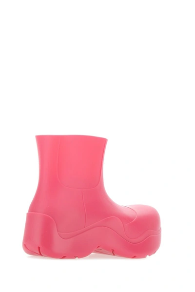 Shop Bottega Veneta Bv Puddle Boots In Pink