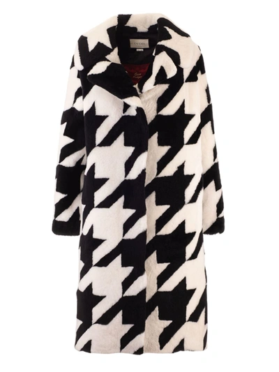 Shop Gucci Houndstooth Coat In Black And White