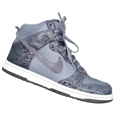 Pre-owned Nike Sb Dunk  Grey Leather Trainers