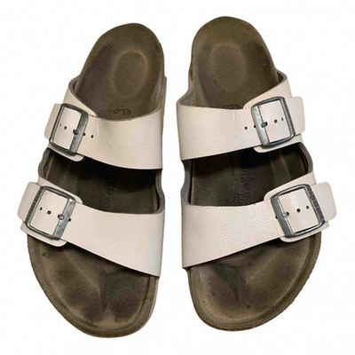 Pre-owned Birkenstock White Leather Sandals