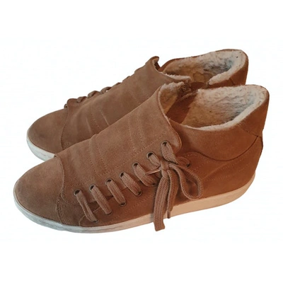 Pre-owned Comptoir Des Cotonniers Trainers In Brown
