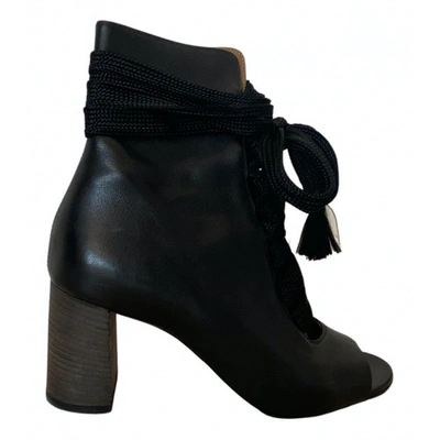 Pre-owned Chloé Leather Ankle Boots In Black