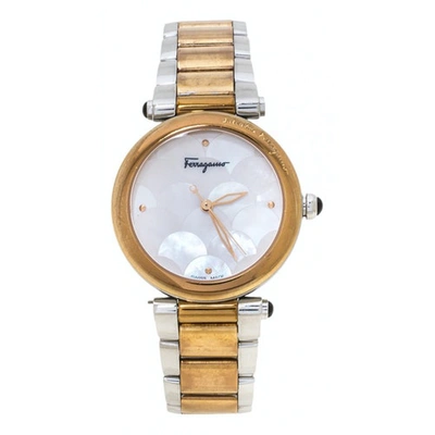 Pre-owned Ferragamo Gold Watch