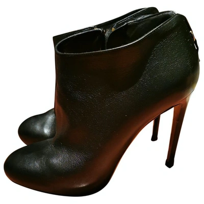 Pre-owned Ferragamo Leather Ankle Boots In Black