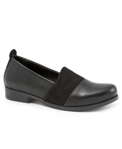 Shop Bueno Women's Isabelle Casual Slip-on Shoes Women's Shoes In Black