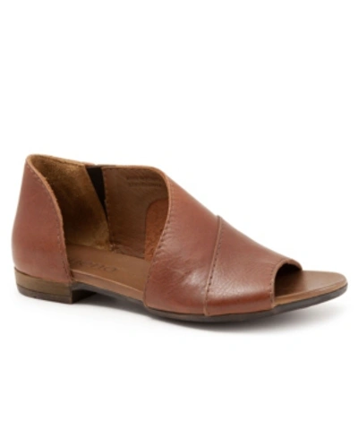Shop Bueno Women's Tanner Sandals Women's Shoes In Brown