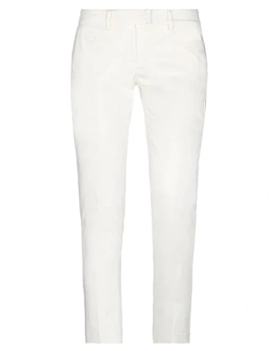 Shop Dondup 3/4-length Shorts In Ivory