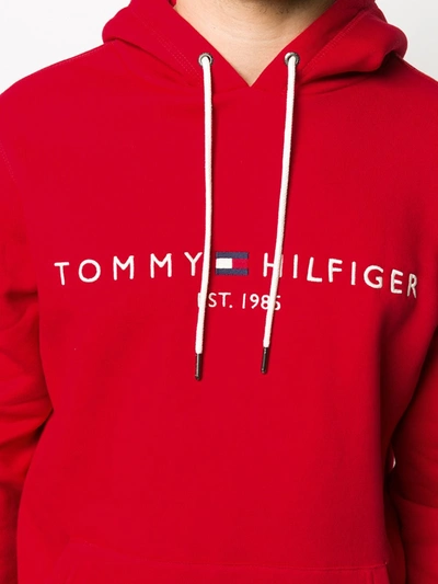 Tommy Hilfiger Embroidered Tommy Logo Hoodie In Red