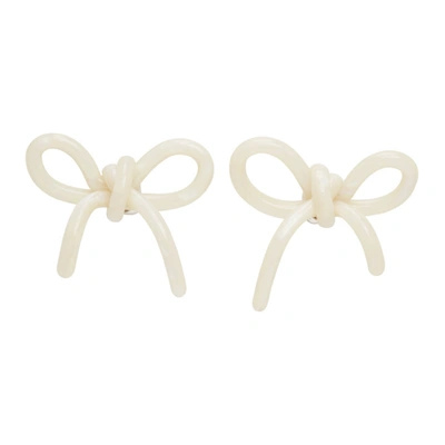 Shop Shushu-tong White Yvmin Edition Pearl Bow Earrings In Wh110g Pear