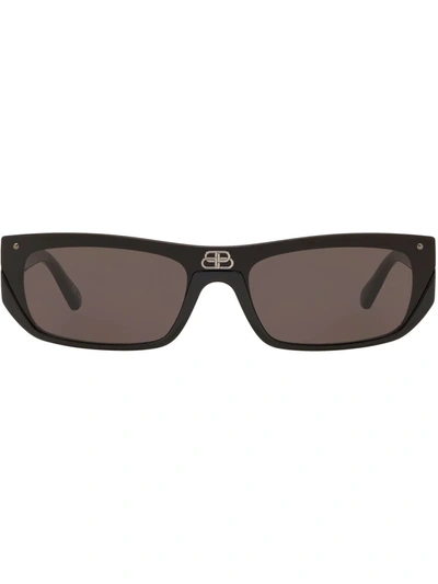 Shop Balenciaga Shield Rectangle-frame Sunglasses In Black