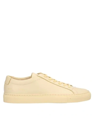 Shop Common Projects Woman By  Woman Sneakers Light Yellow Size 8 Leather