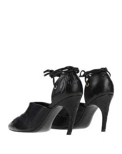 Roger Vivier Pumps In Black