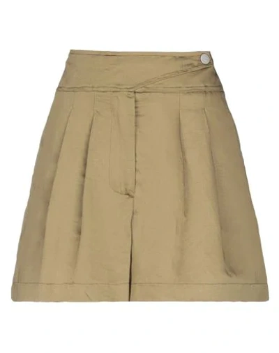 8pm Woman Shorts & Bermuda Shorts Military Green Size L Viscose, Linen In Green