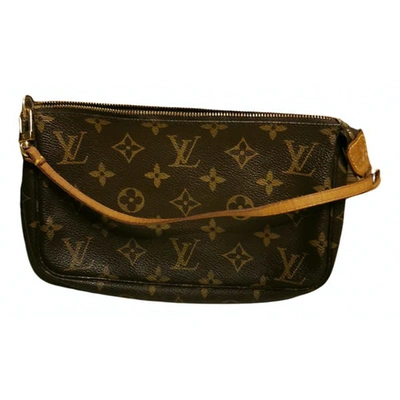 Pre-owned Louis Vuitton Pochette Accessoire Cloth Clutch Bag