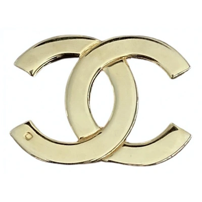 Pre-owned Chanel Cc Gold Metal Pins & Brooches