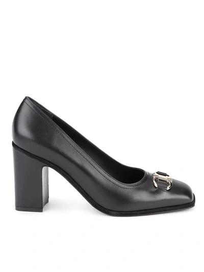 Shop Ferragamo Comiso 85 Pumps In Black