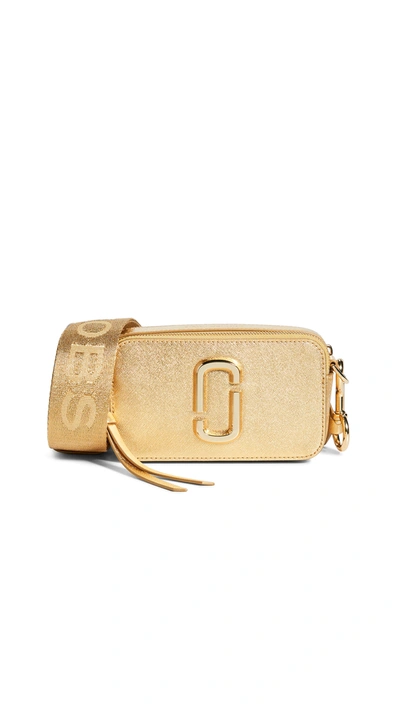 Shop The Marc Jacobs Snapshot Dtm Metallic Camera Bag In Gold