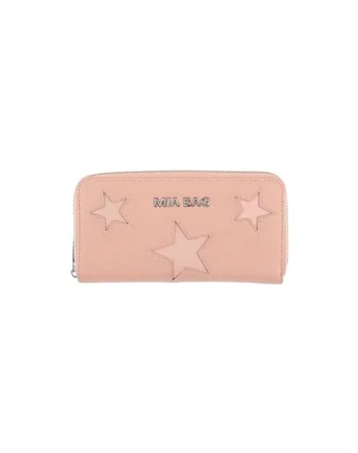 Shop Mia Bag Wallet In Pale Pink