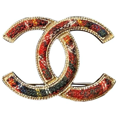 Pre-owned Chanel Cc Gold Steel Pins & Brooches