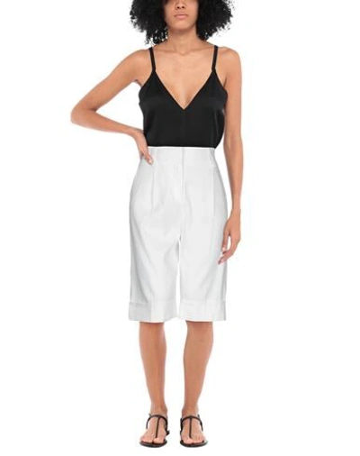True Royal Woman Shorts & Bermuda Shorts White Size 8 Linen, Cotton, Polyamide, Elastane In White