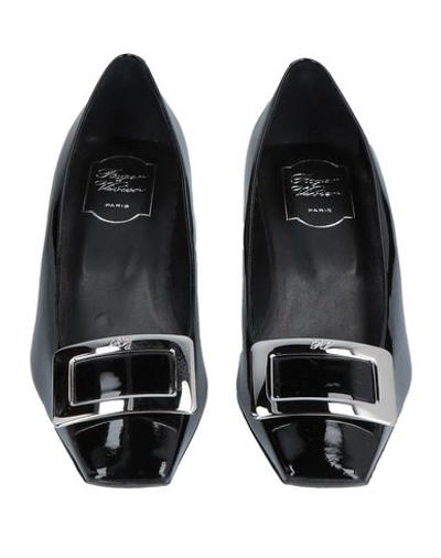 Roger Vivier Belle Vivier Patent Pumps With Metal Buckle In Black