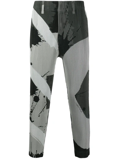 Shop Issey Miyake Abstract-print Pleated Trousers In Grey