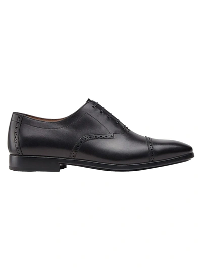 Shop Ferragamo Men's Riley Leather Oxford Shoes In Nero