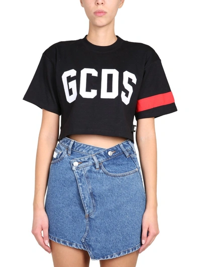 Shop Gcds Cropped T-shirt In Black