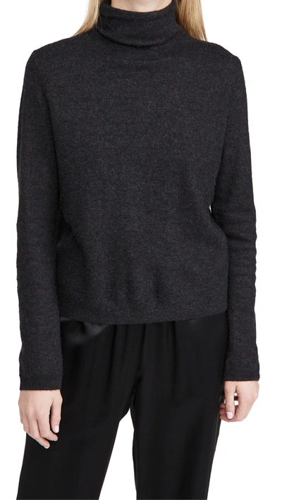 Shop Vince Fitted Cashmere Turtleneck In Heather Charcoal