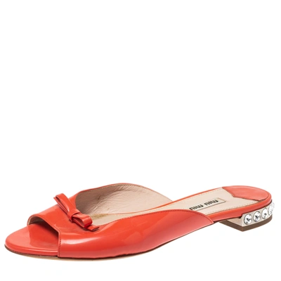 Pre-owned Miu Miu Orange Patent Leather Crystal Embellished Heel Bow Flat Slides Size 36