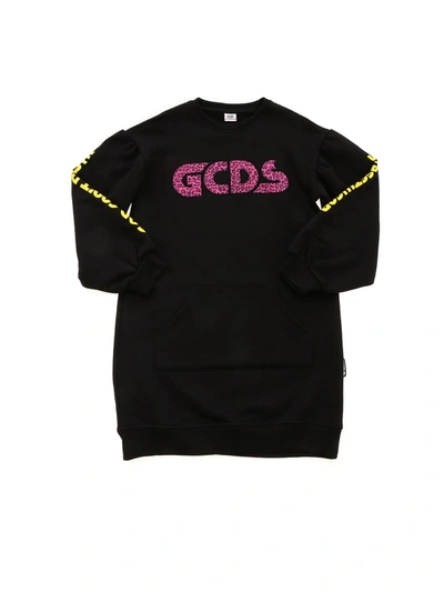 Shop Gcds Oversized Logo Sweatshirt In Black