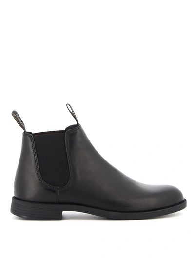Shop Blundstone Smooth Leather Chelsea Boots In Black